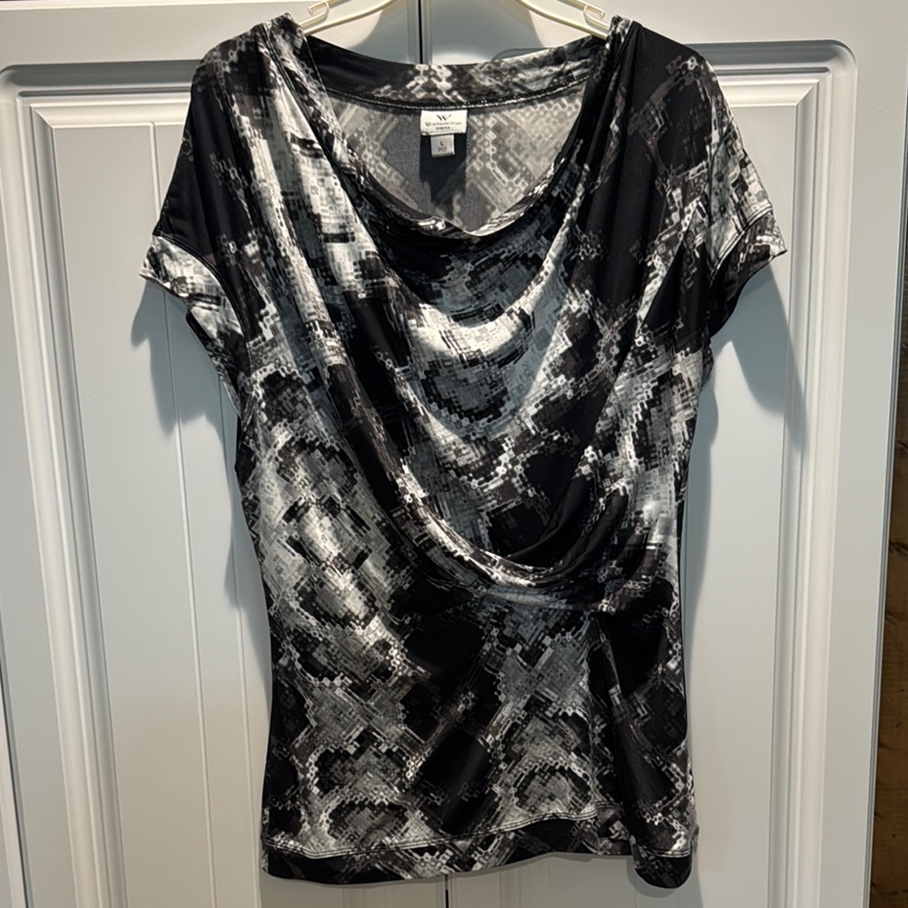 Vince Camuto Black and Gray Graphic Blouse